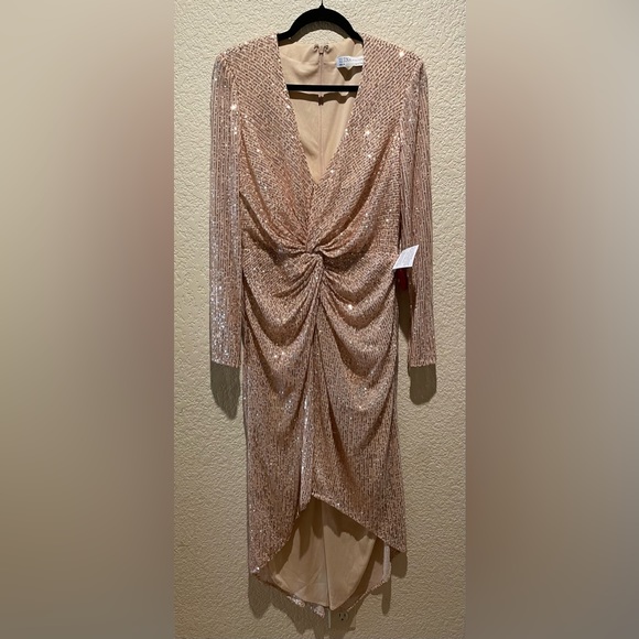 NWOT Mac Duggal Sequins Gown Dress Rose Gold Color Size 10 - Picture 4 of 11